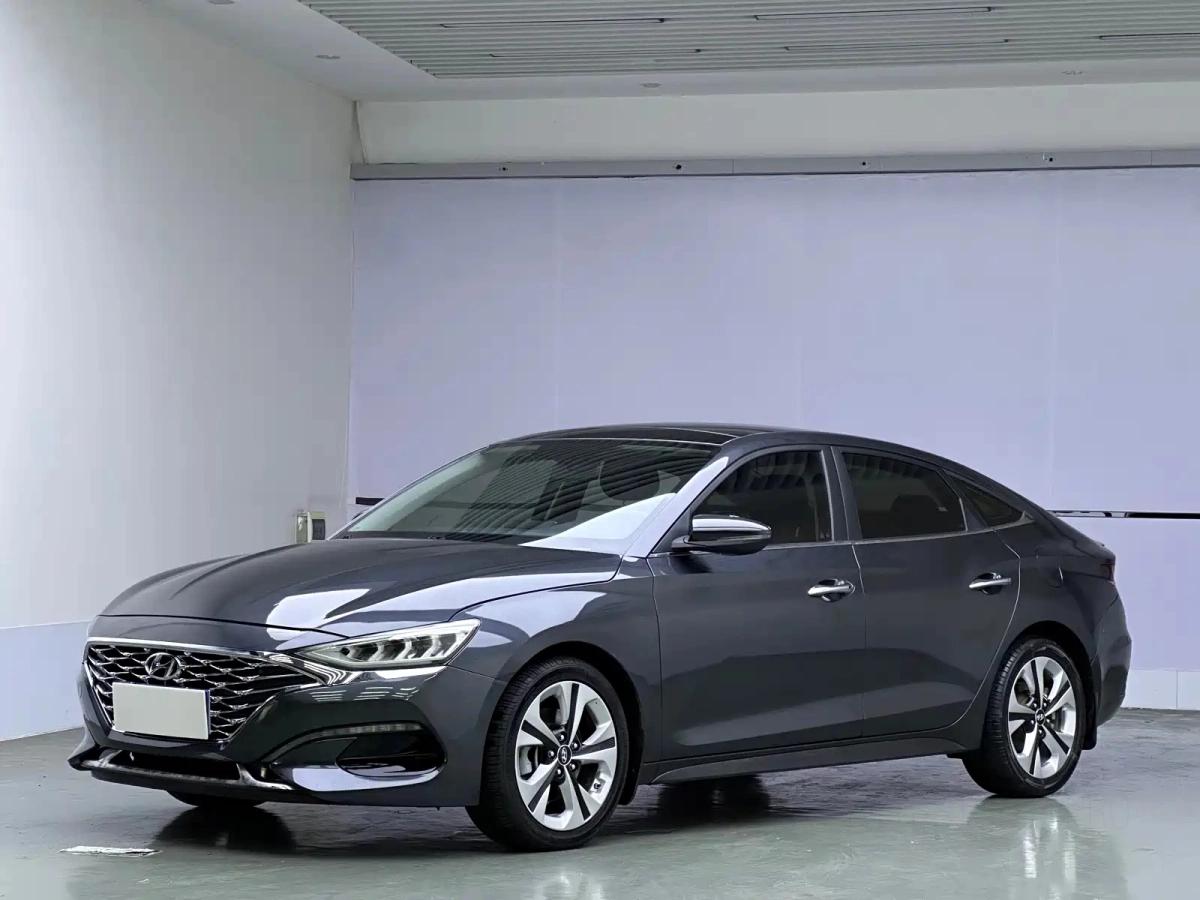 HYUNDAI LAFESTA  2019