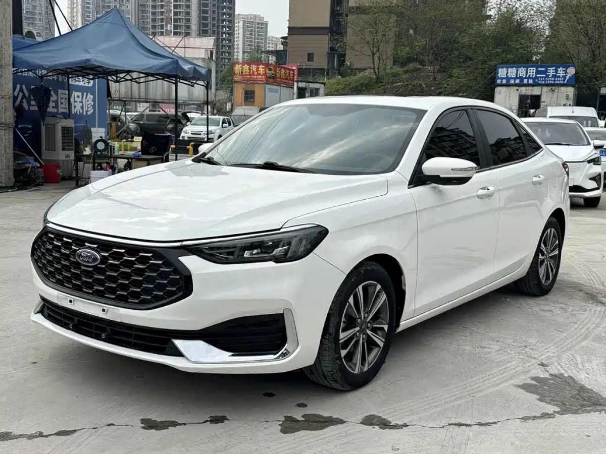 FORD FOCUS CLASSIC  2021