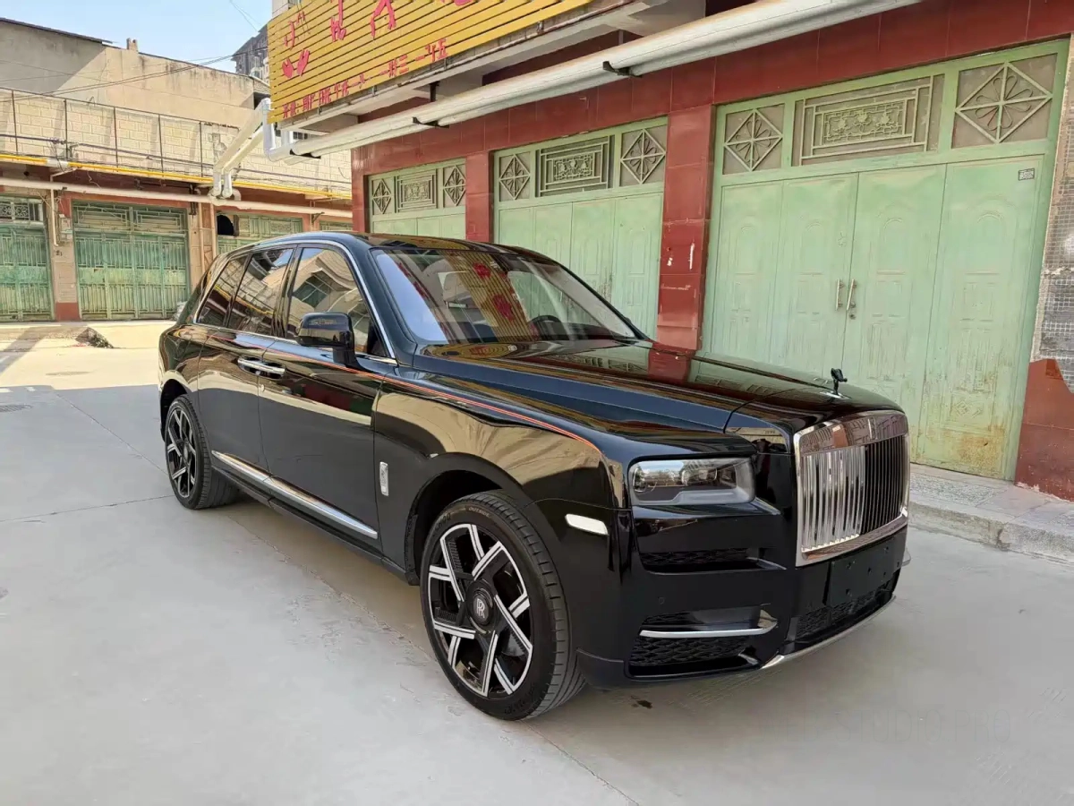 ROLLS ROYCE CULLINAN  2019