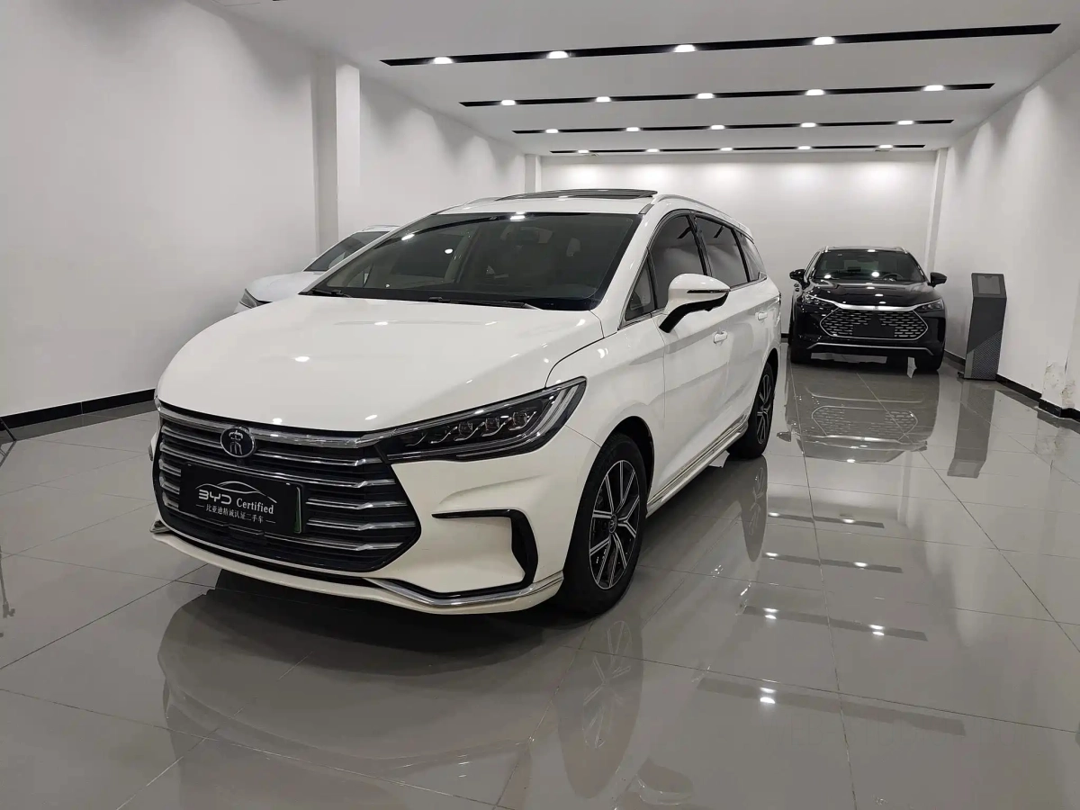 BYD SONG MAX NEW ENERGY  2023