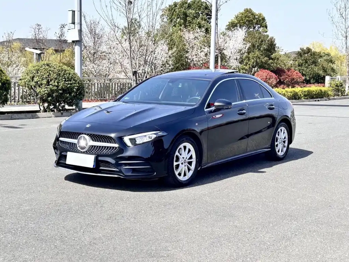 MERCEDES-BENZ A-CLASS  2021