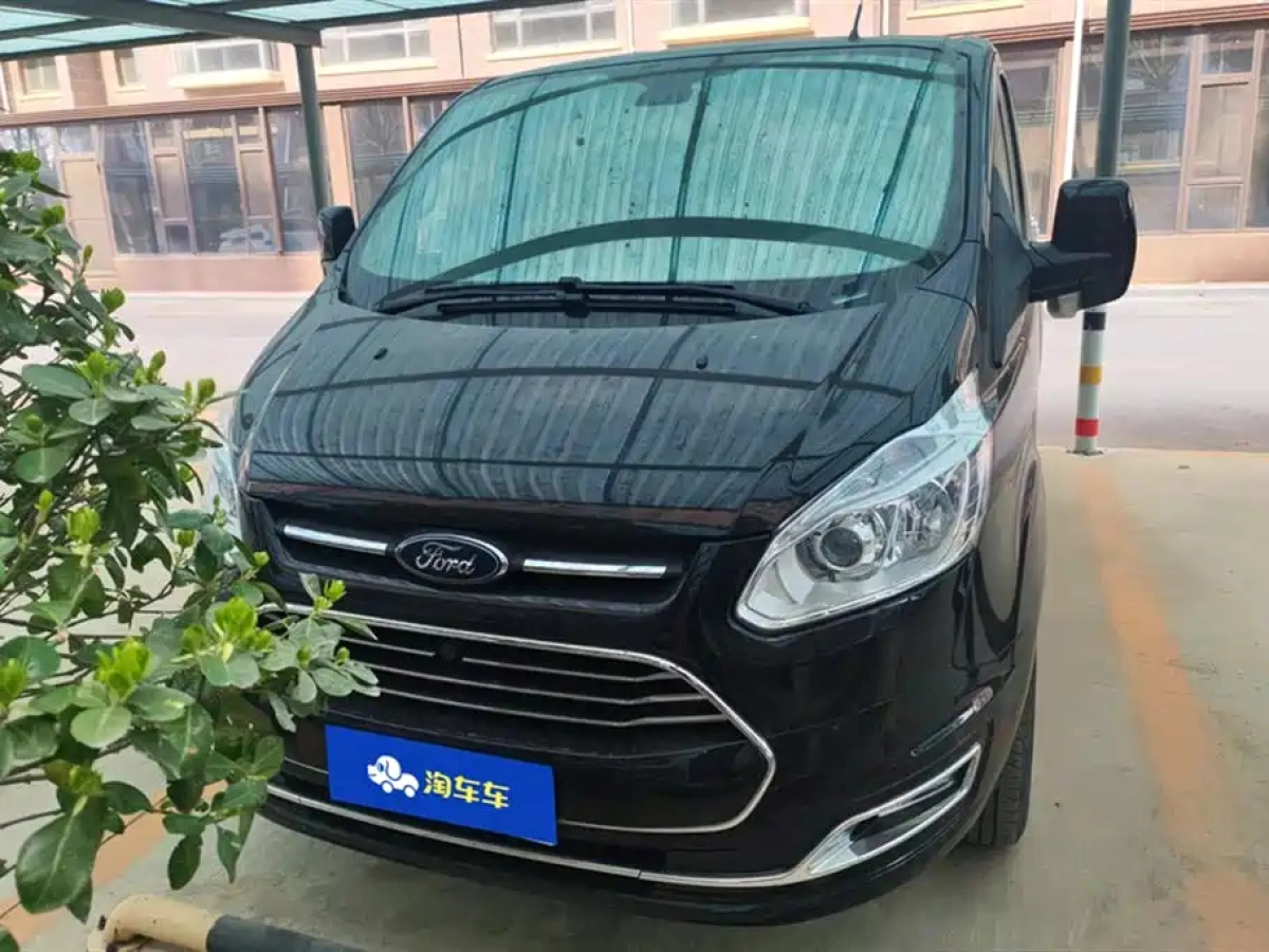 FORD TOURNEO