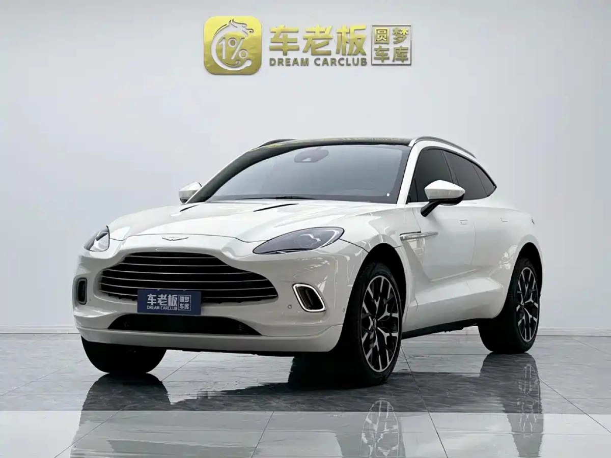 ASTON MARTIN DBX  2022