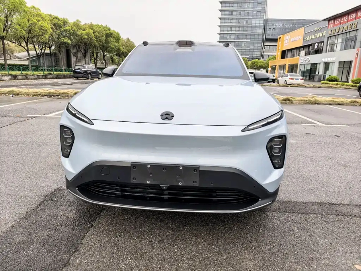 NIO EC7