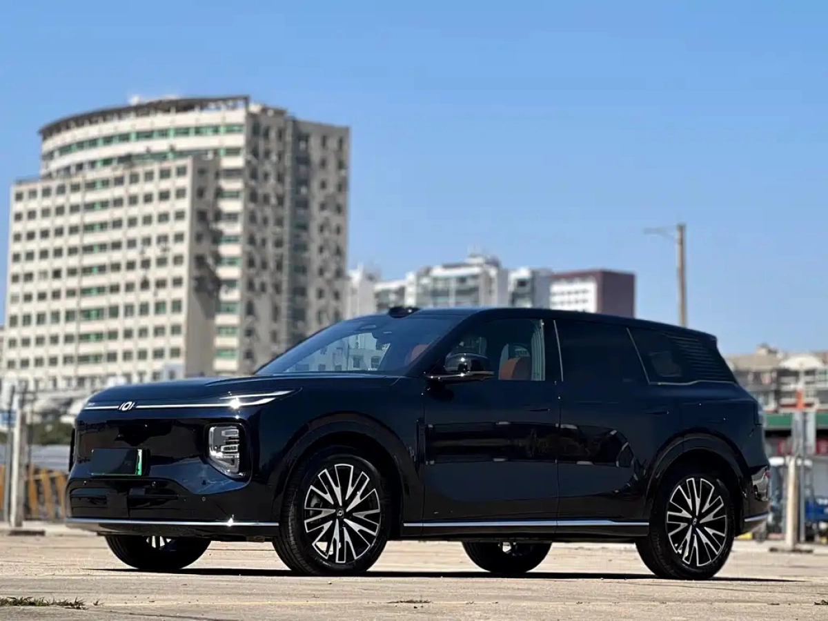 CHANGAN QIYUAN NEVO Q07  2025