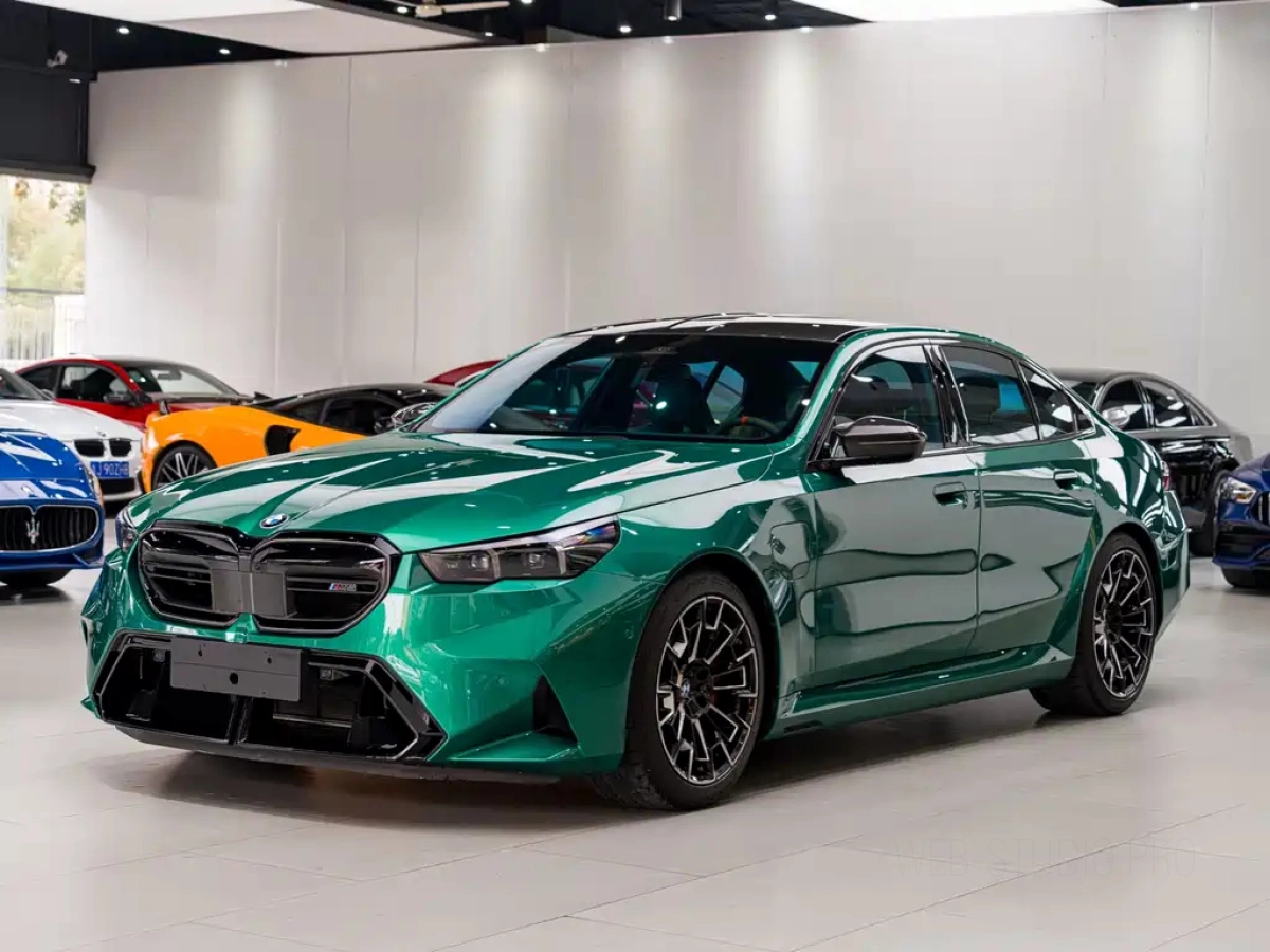 BMW M5 NEW ENERGY  2025