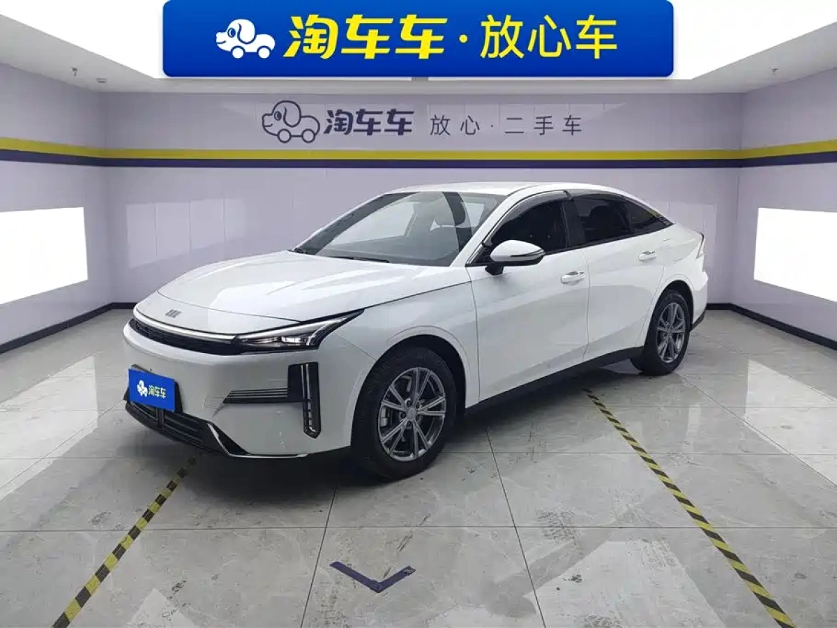 GEELY GALAXY GALAXY L6  2025