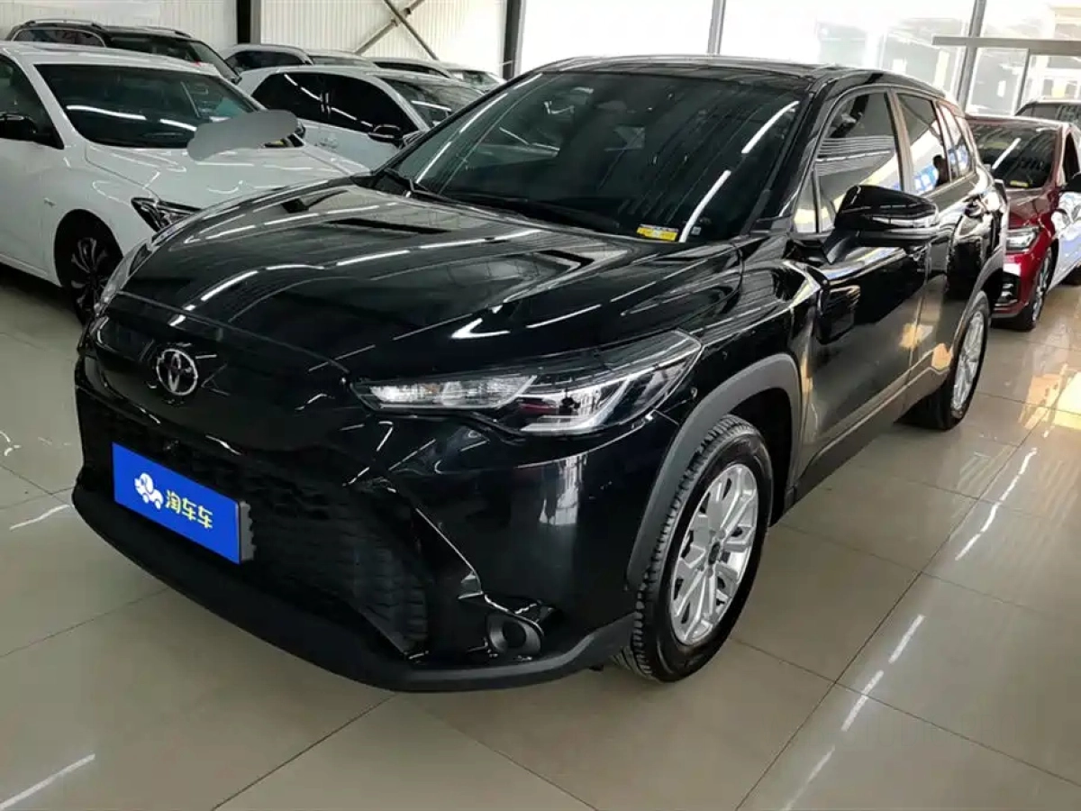 TOYOTA COROLLA CROSS  2024