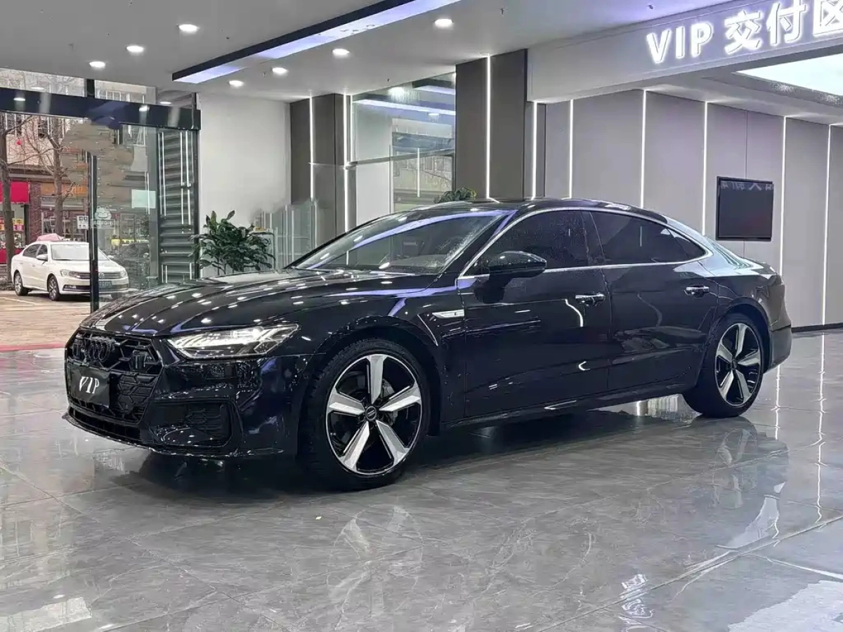 AUDI A7L  2023