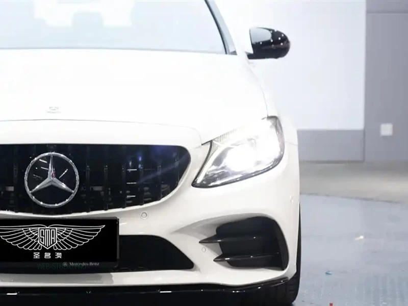 MERCEDES BENZ C-CLASS AMG