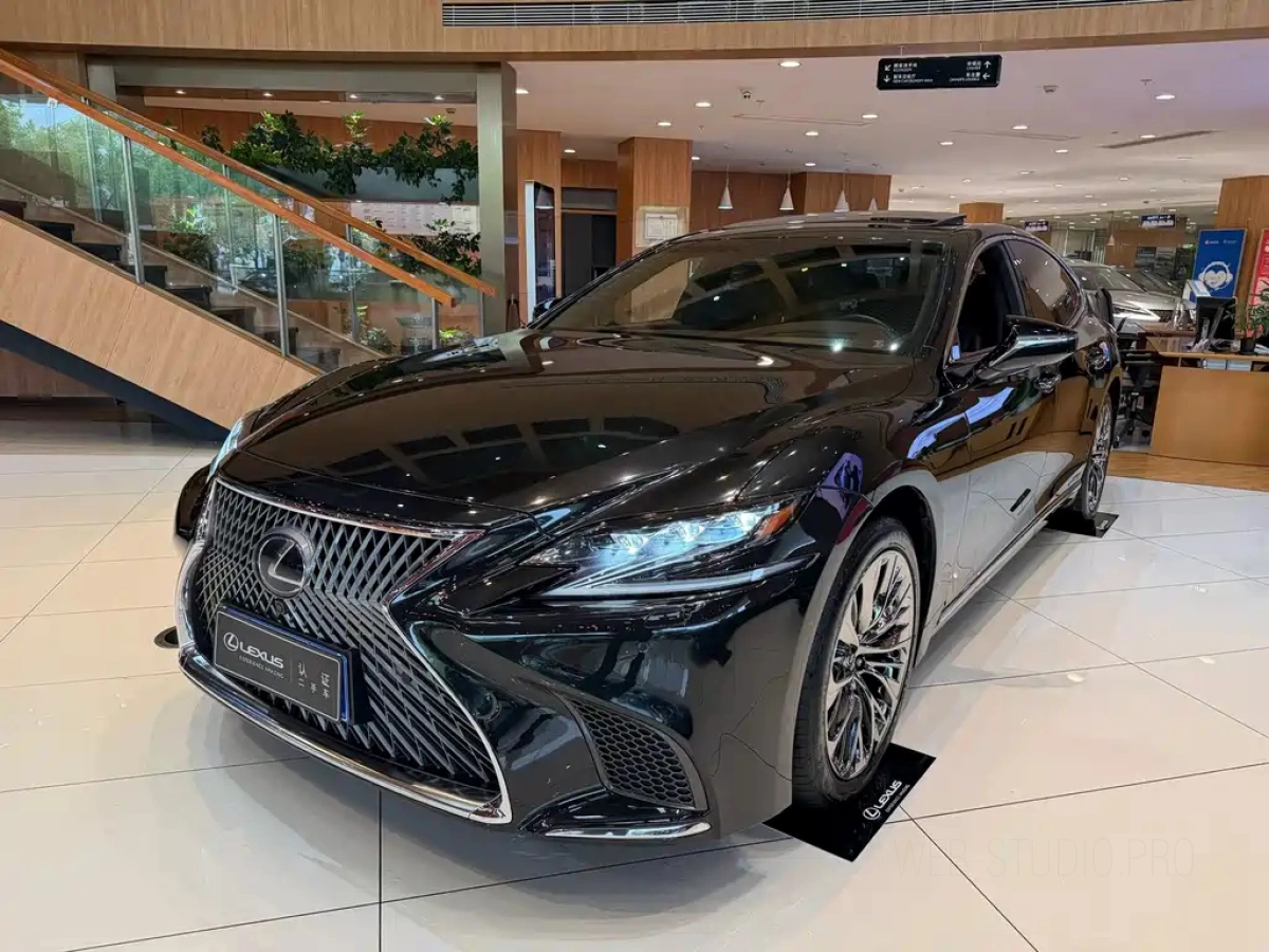 LEXUS LS  2019