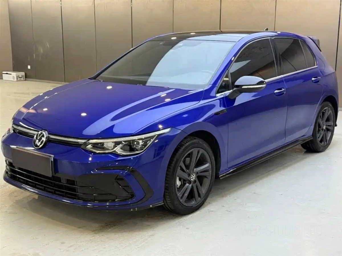 VOLKSWAGEN GOLF  2021