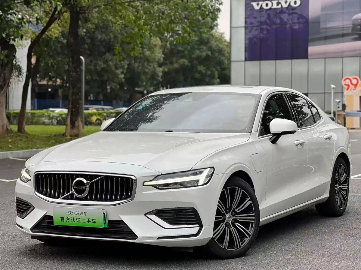 VOLVO S60 NEW ENERGY  2020