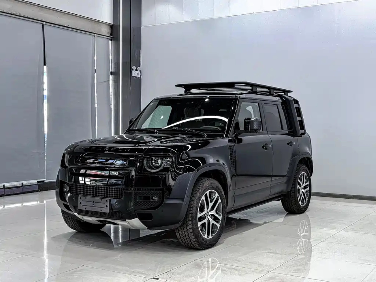 LAND ROVER DEFENDER  2026