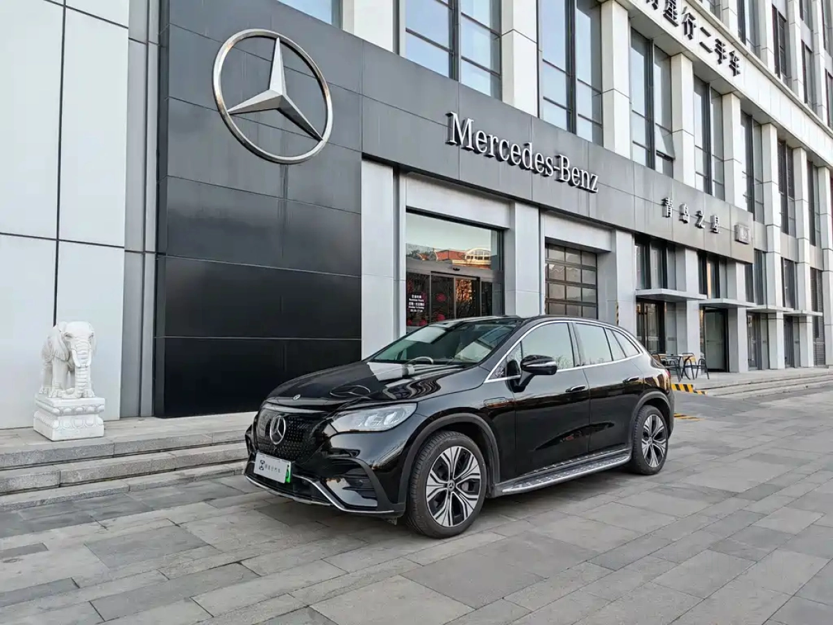 MERCEDES-BENZ EQE SUV