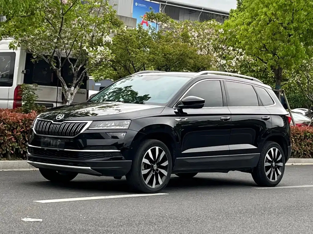 SKODA KAROQ  2019