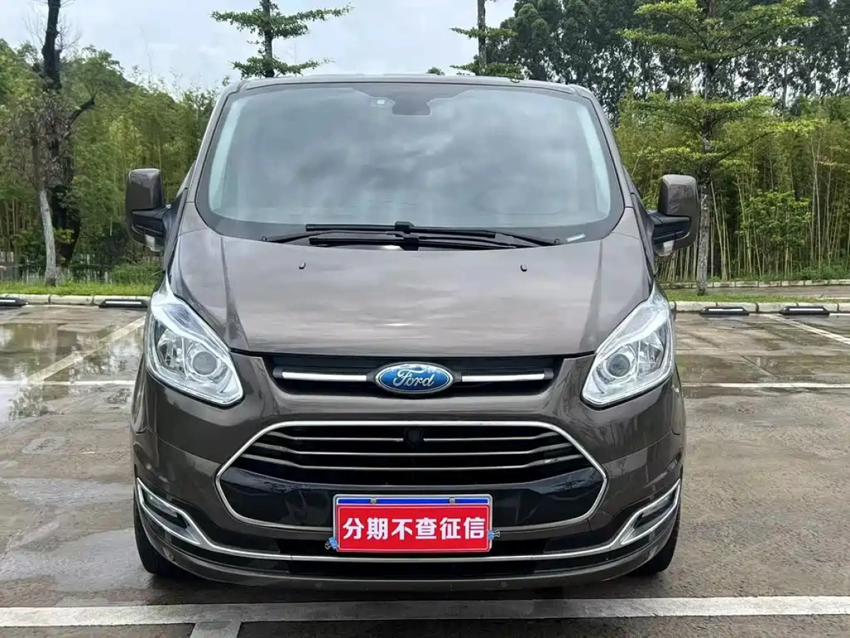 FORD TOURNEO