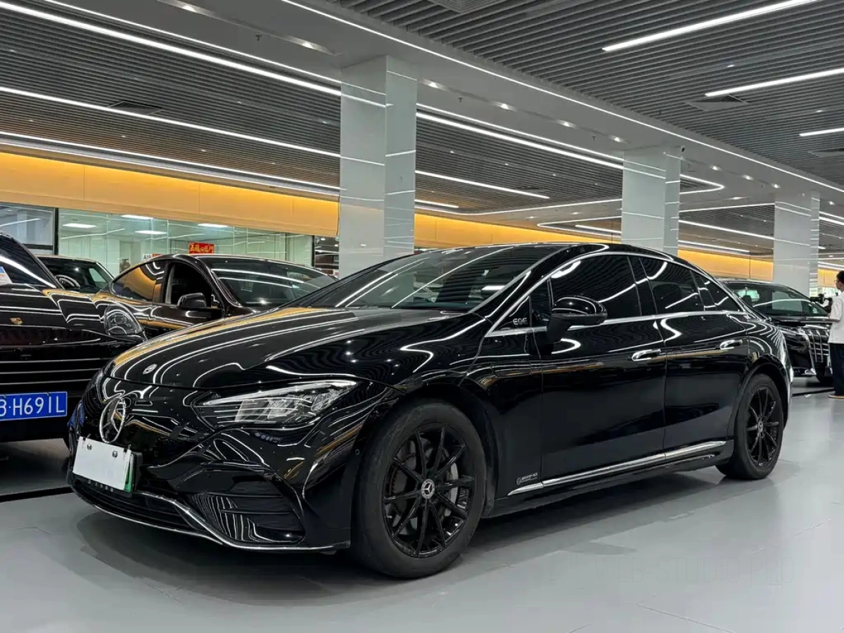MERCEDES-BENZ EQE  2023