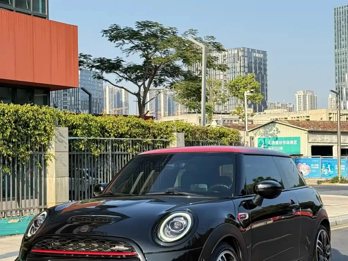 MINI JCW  2020
