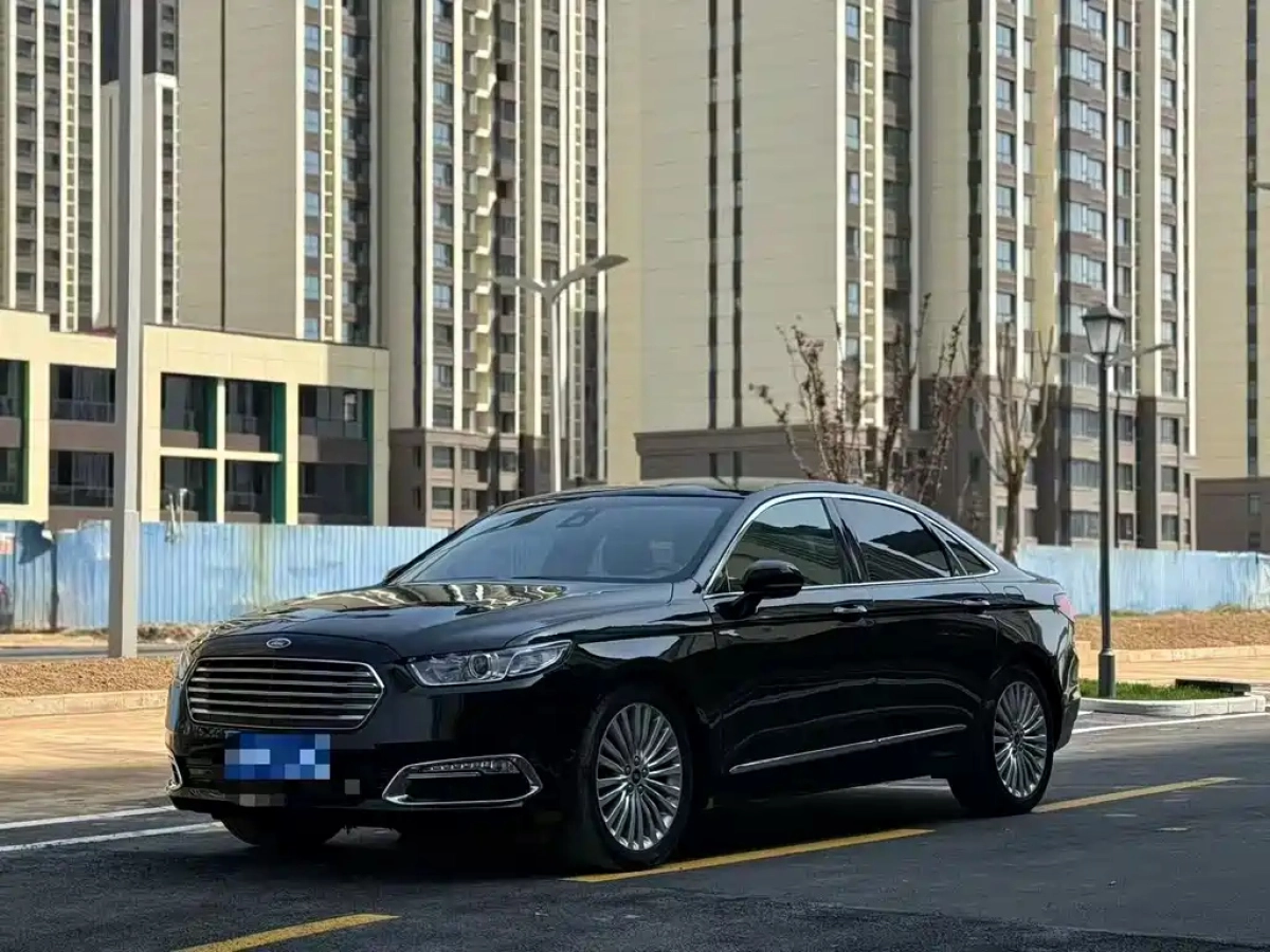 FORD TAURUS  2019