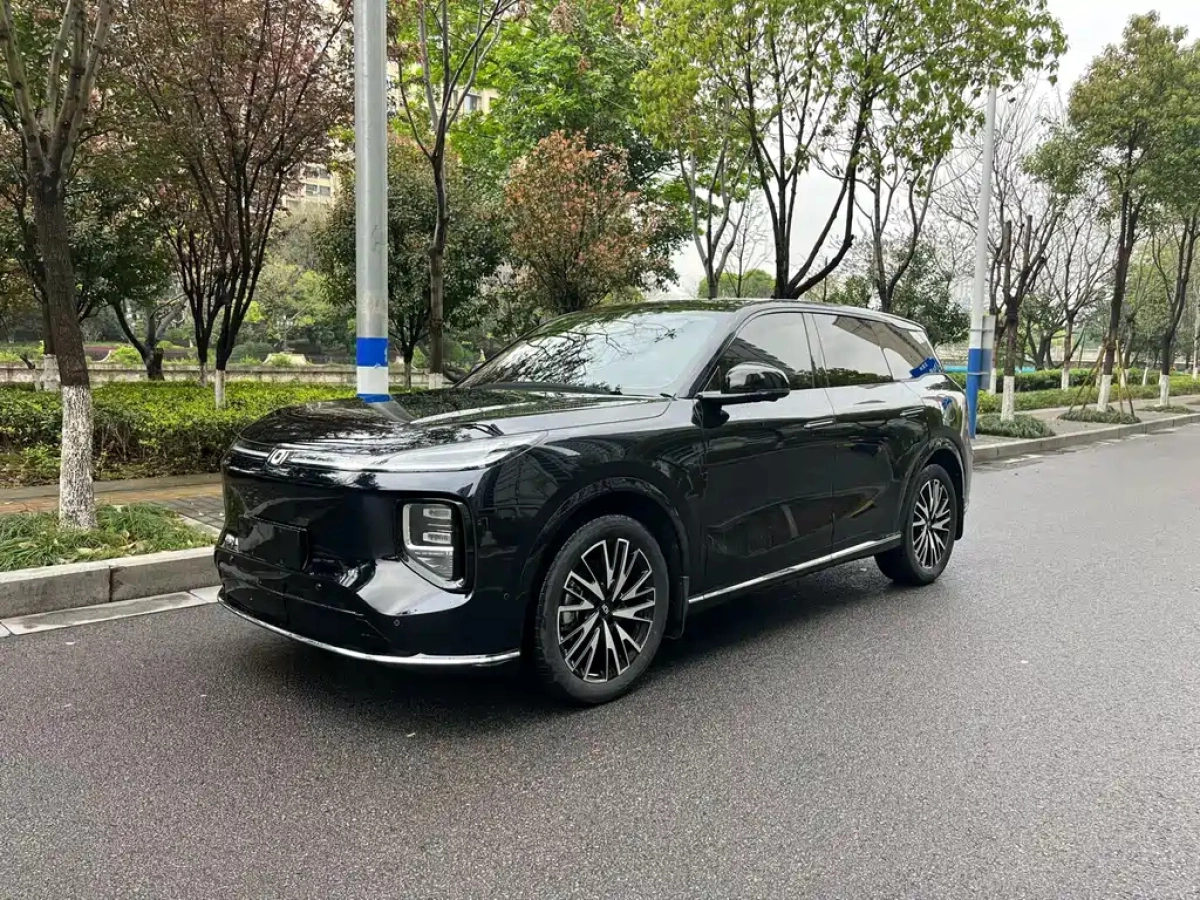 CHANGAN QIYUAN NEVO Q07  2025