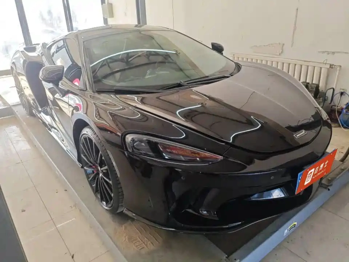 MCLAREN GT  2021