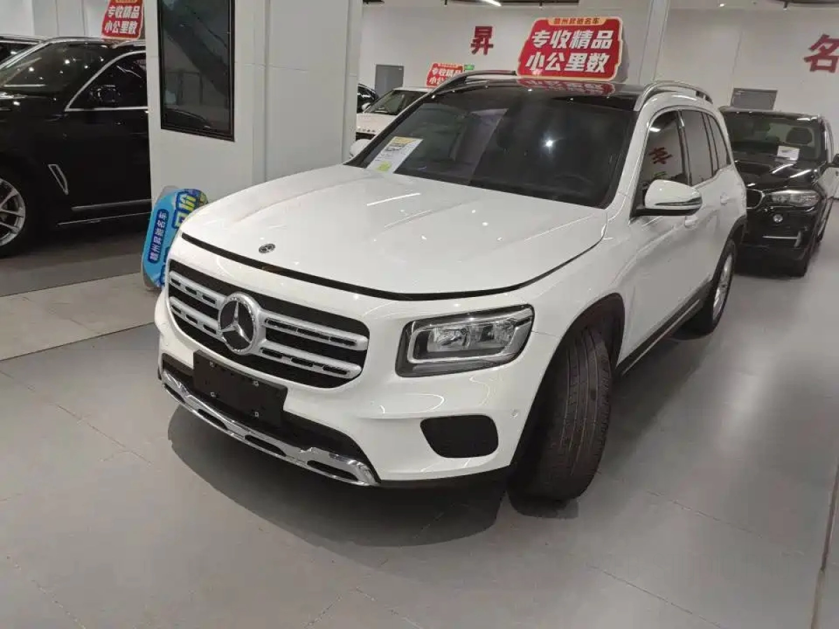 MERCEDES-BENZ GLB  2021