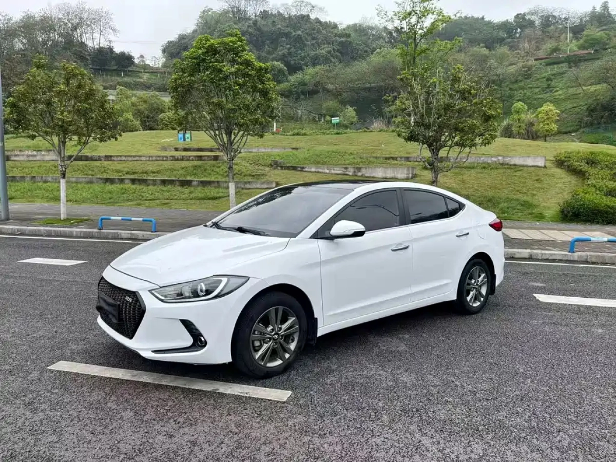HYUNDAI ELANTRA  2019