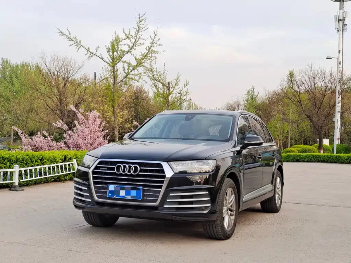 AUDI Q7  2019
