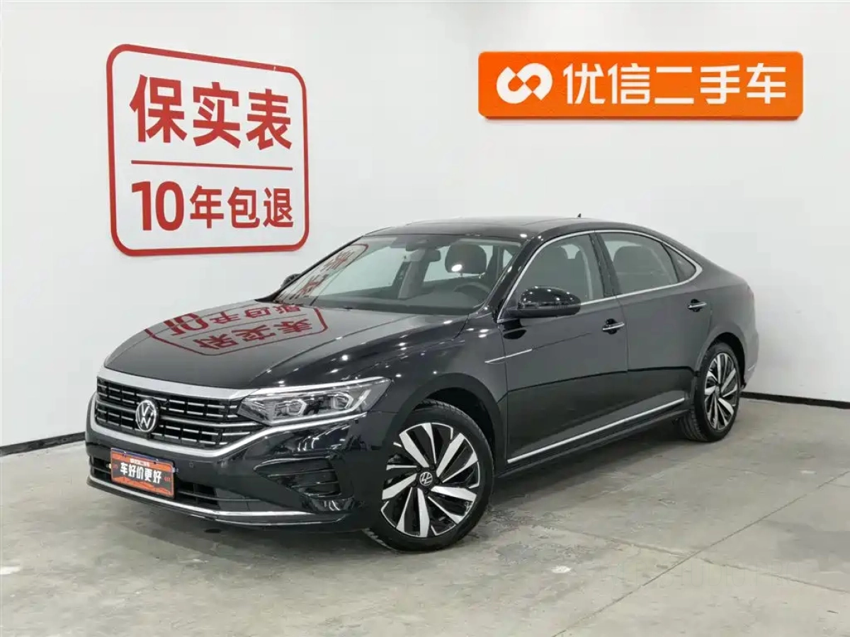 VOLKSWAGEN PASSAT  2023