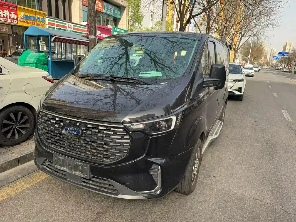 FORD TOURNEO  2024