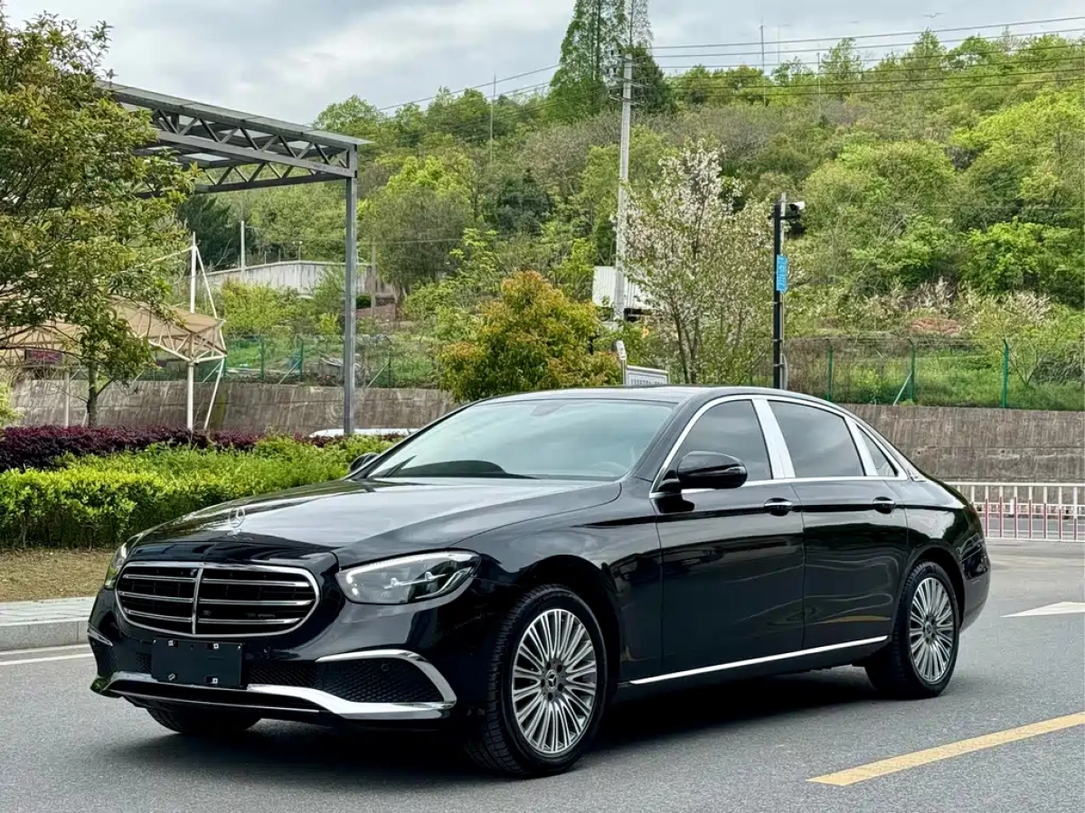 MERCEDES-BENZ E-CLASS