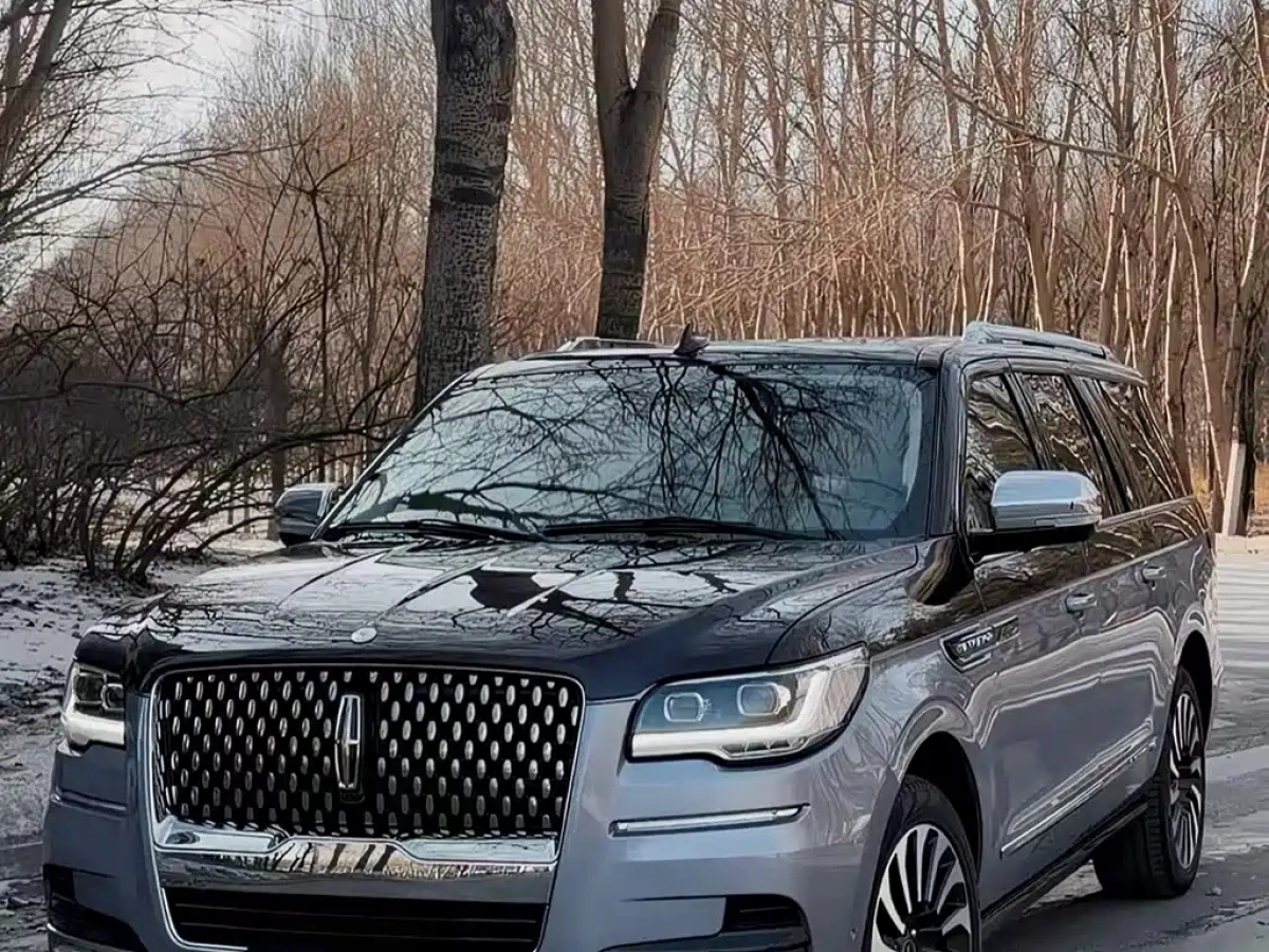 LINCOLN NAVIGATOR  2023
