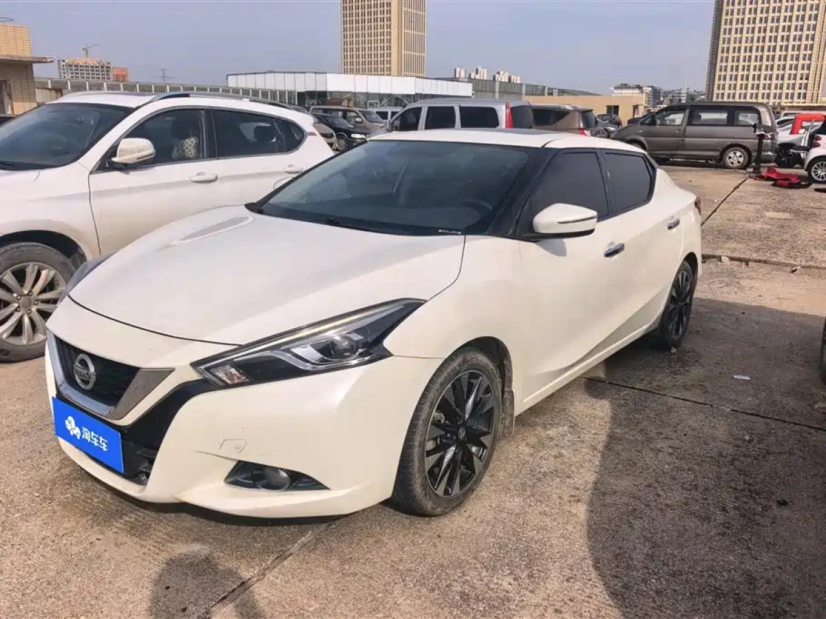 NISSAN BLUEBIRD  2019