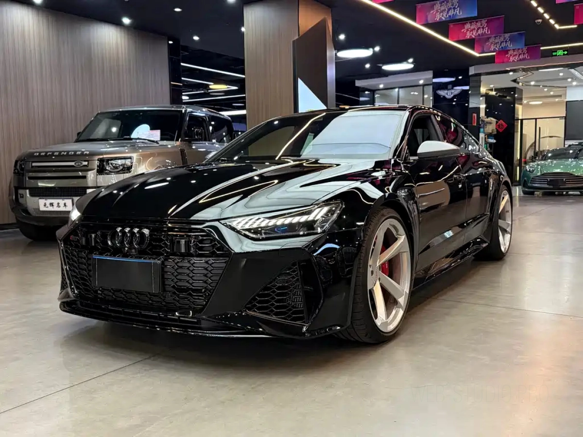AUDI RS 7  2024