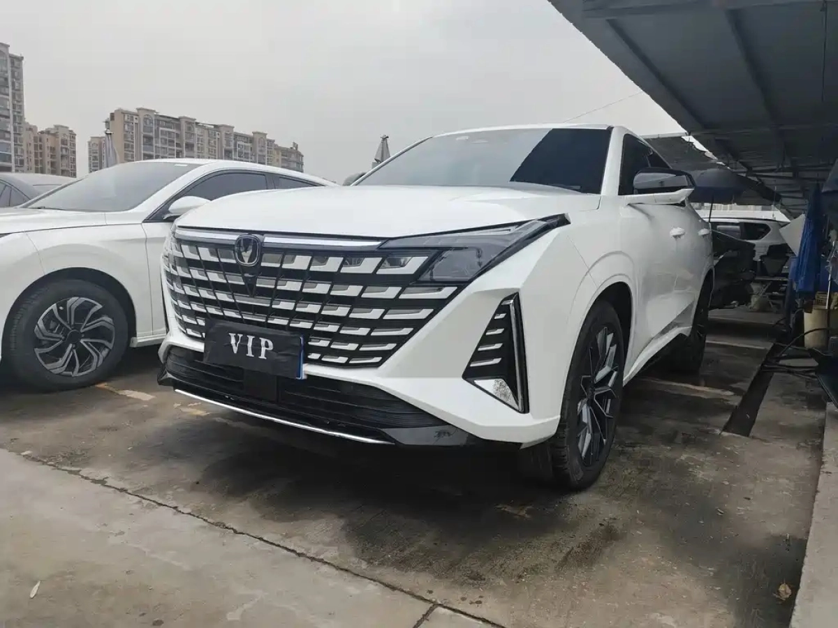 CHANGAN UNI-Z  2024