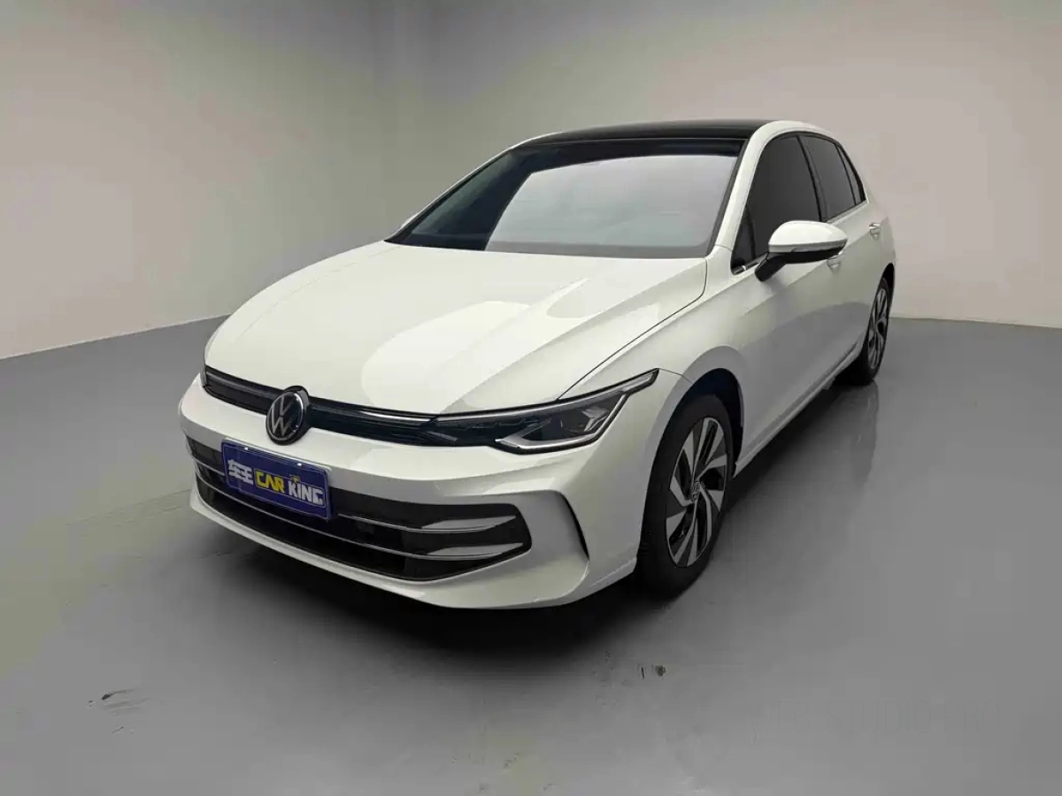 VOLKSWAGEN GOLF  2026