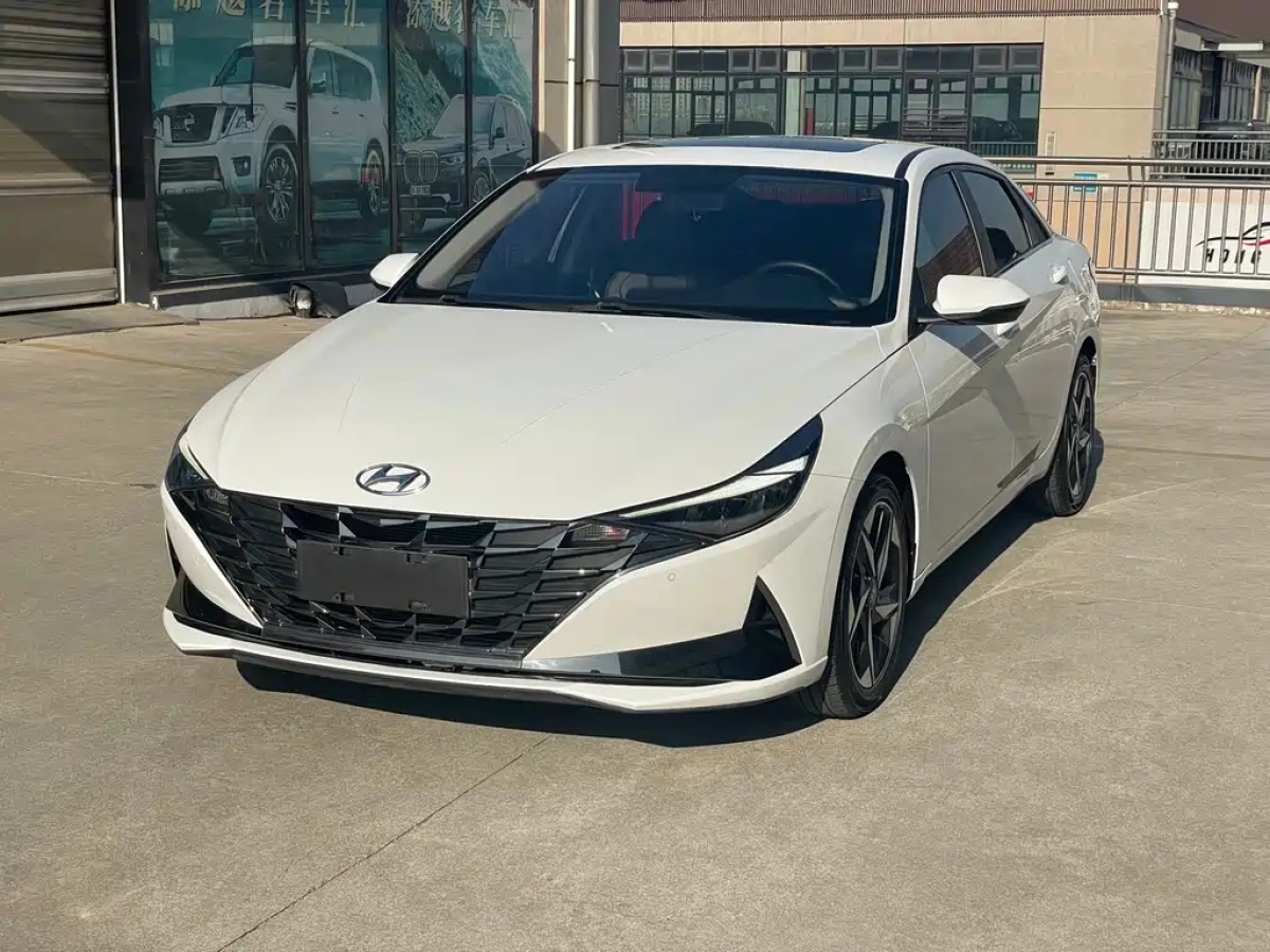 HYUNDAI ELANTRA  2022