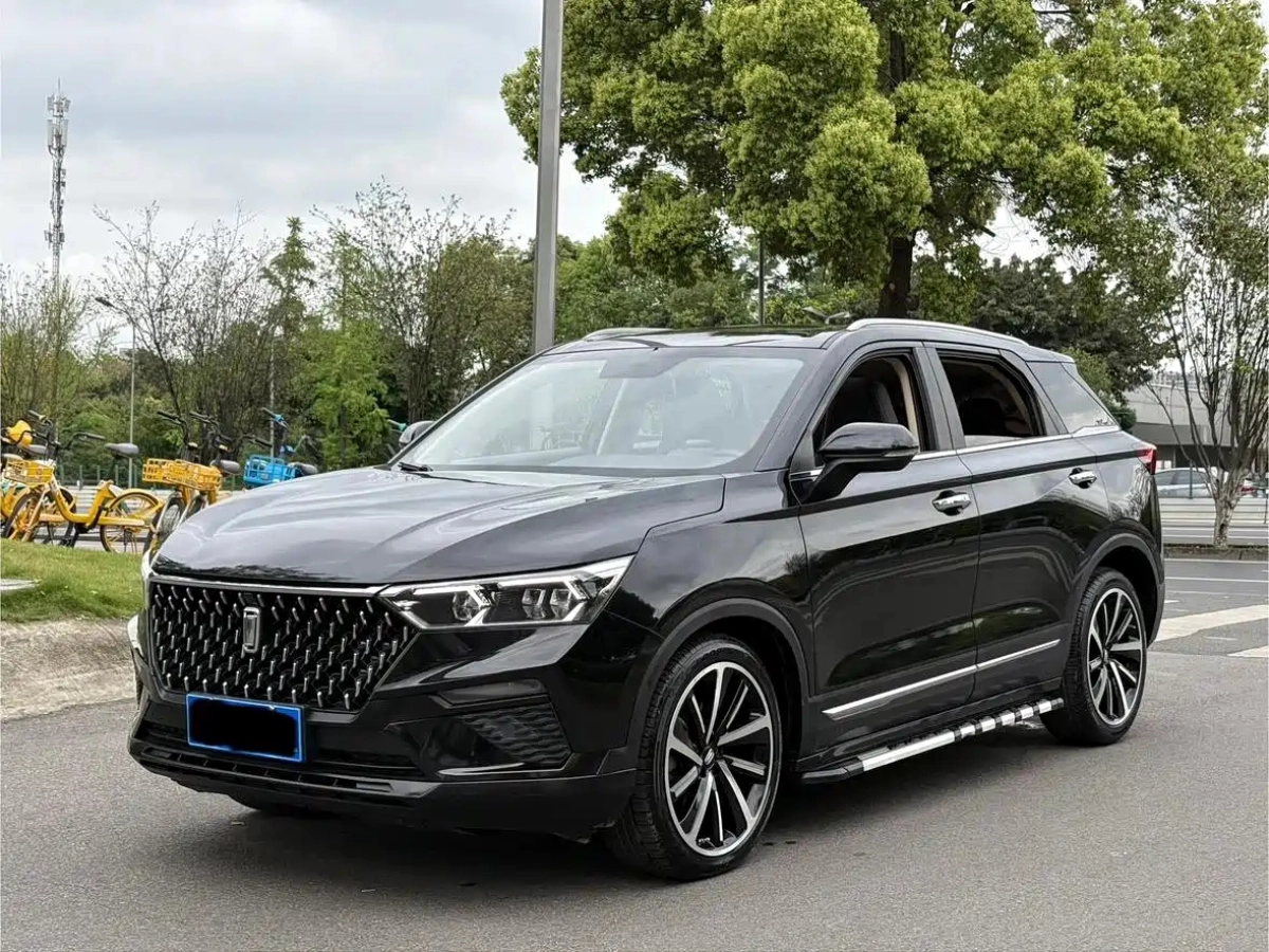 FAW BESTUNE T77  2019