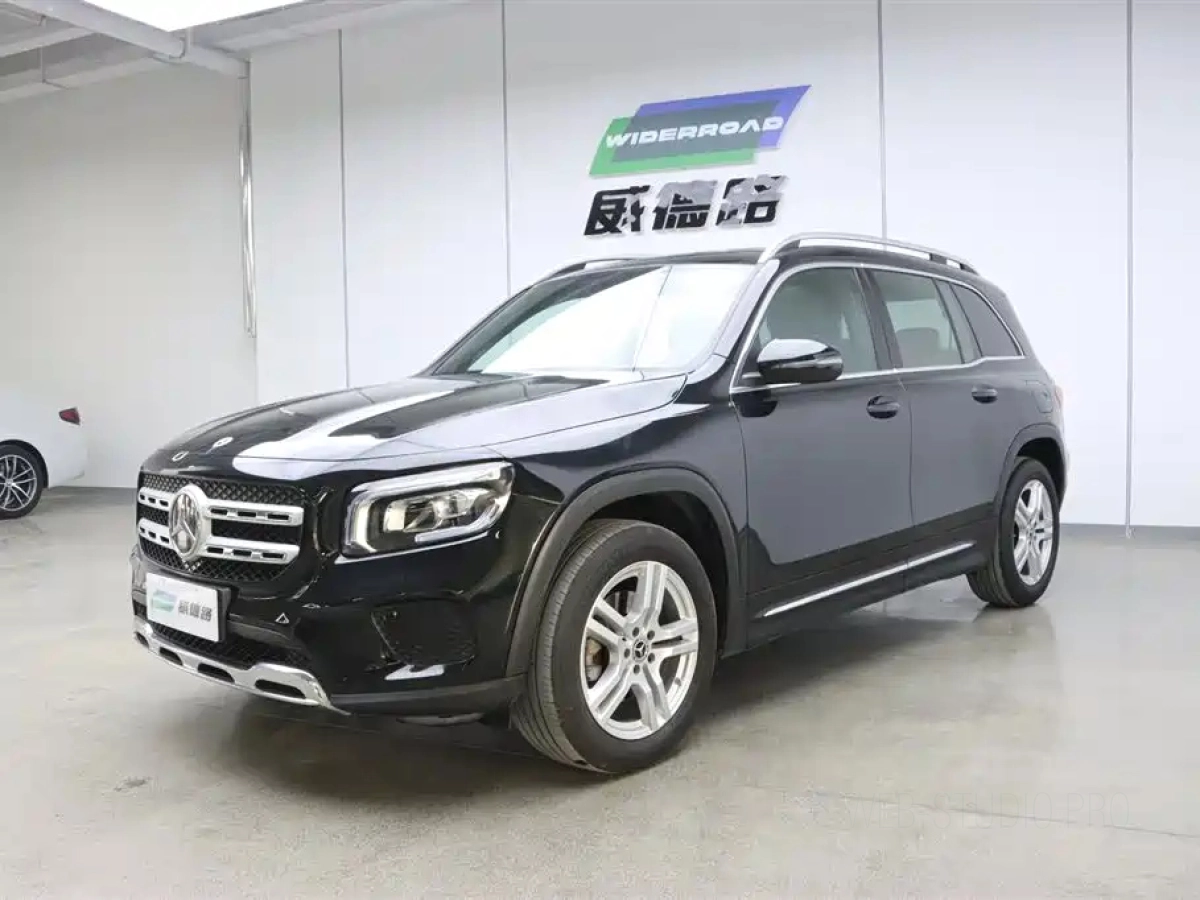 MERCEDES-BENZ GLB  2023