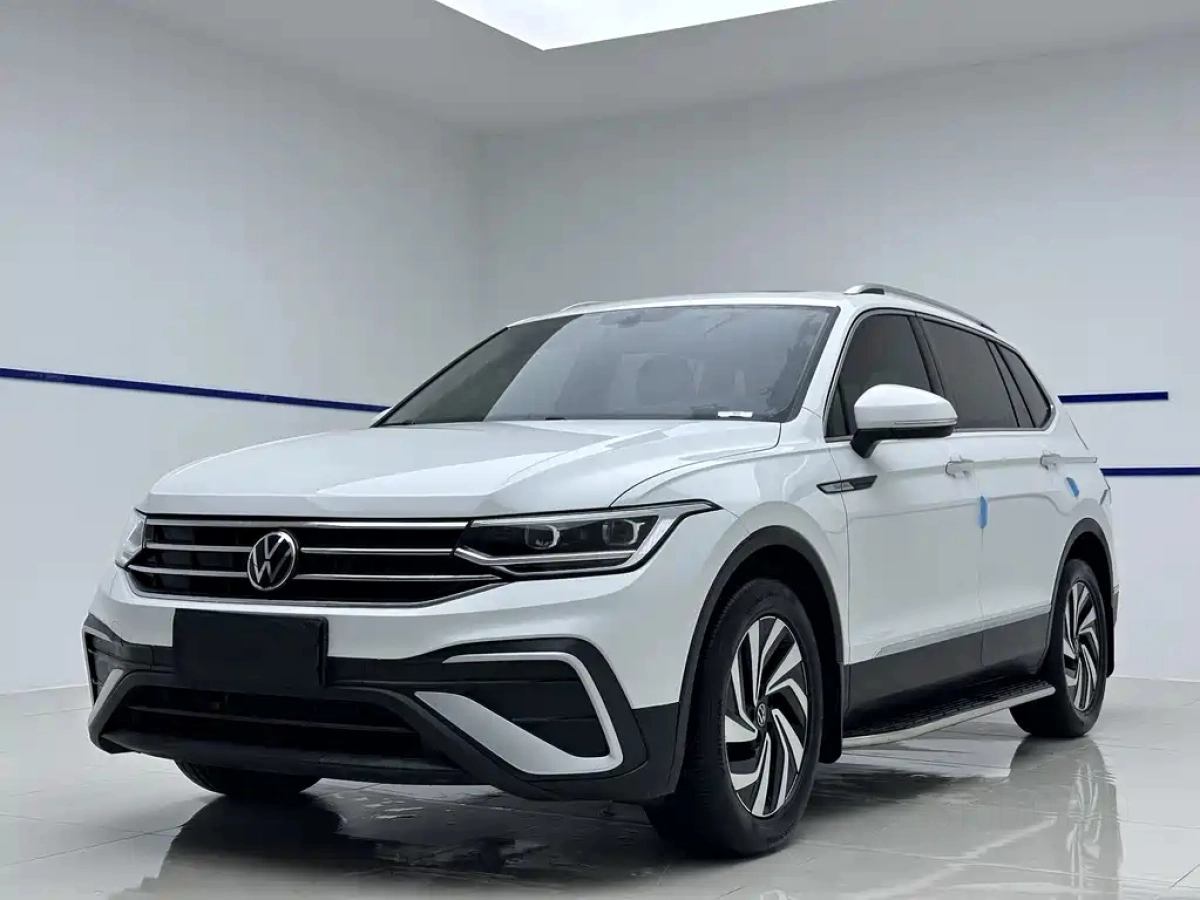 VOLKSWAGEN TIGUAN L  2023