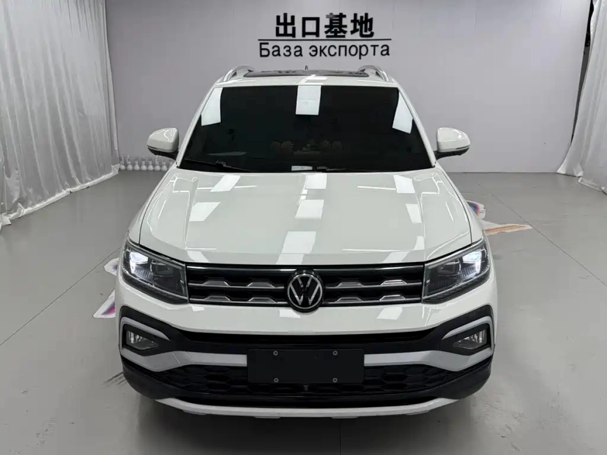 VOLKSWAGEN T-CROSS