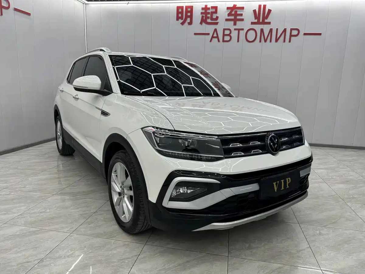 VOLKSWAGEN T-CROSS