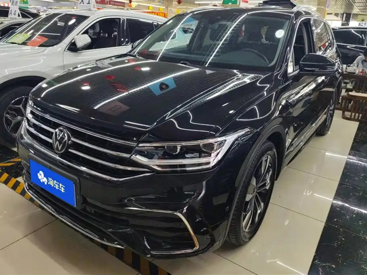 VOLKSWAGEN TIGUAN L  2023