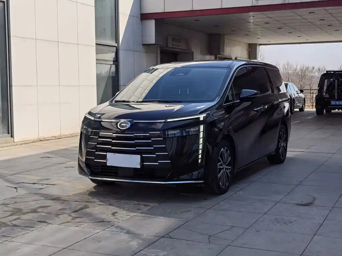 GAC TRUMPCHI TRUMPCHI E8  2024