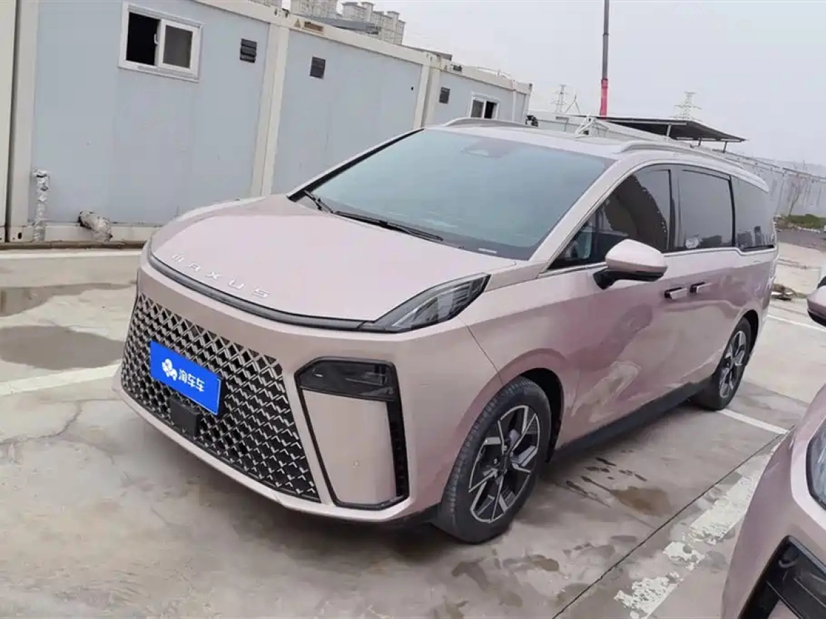 SAIC MAXUS G70  2024