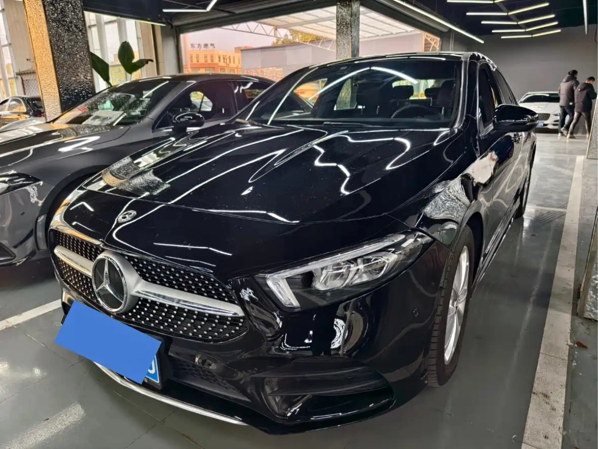 MERCEDES-BENZ A-CLASS  2020