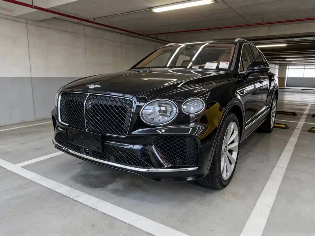 BENTLEY BENTAYGA  2025