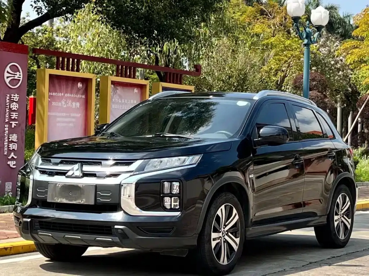 MITSUBISHI ASX  2021