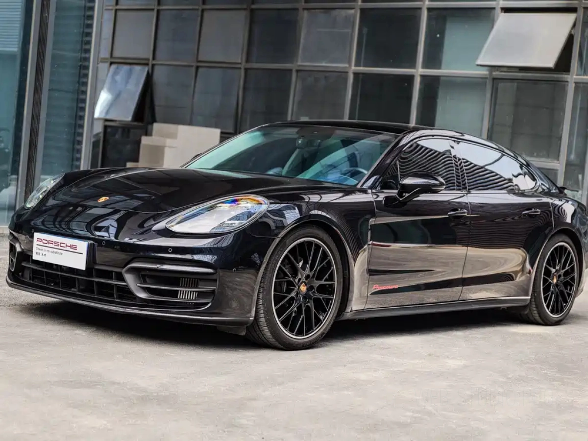 PORSCHE PANAMERA  2022